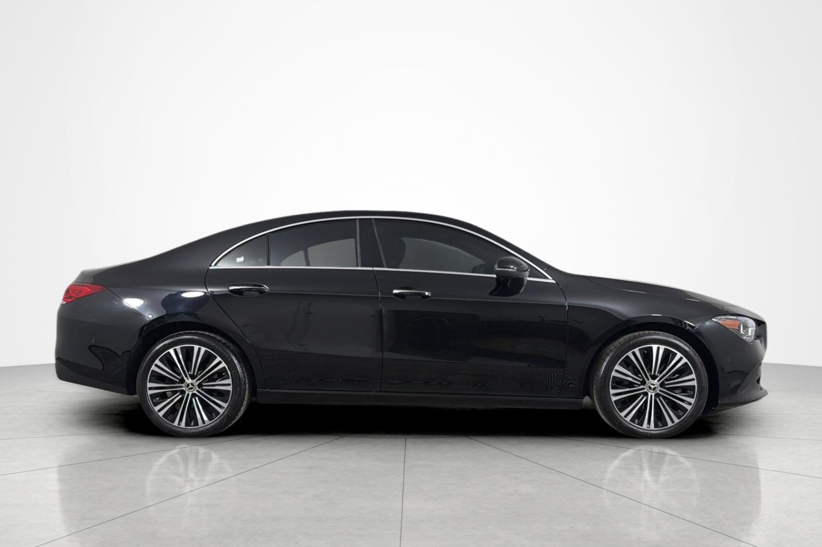 Used 2023 Mercedes-Benz CLA 250 image 6