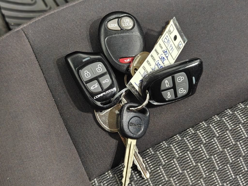 Used 2012 GMC Canyon SLE AWD/4WD image 13