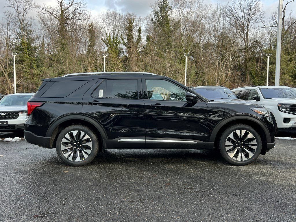 New 2026 Ford Explorer Platinum w/ LUX Leather Package AWD/4WD image 3