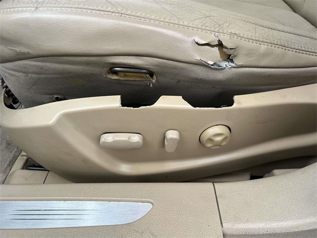 Used 2007 Cadillac DTS Luxury I w/ Sun And Sound Package image 21