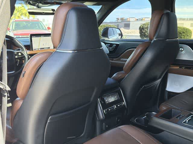 Used 2020 Lincoln Aviator Reserve w/ Equipment Group 201A AWD/4WD image 15