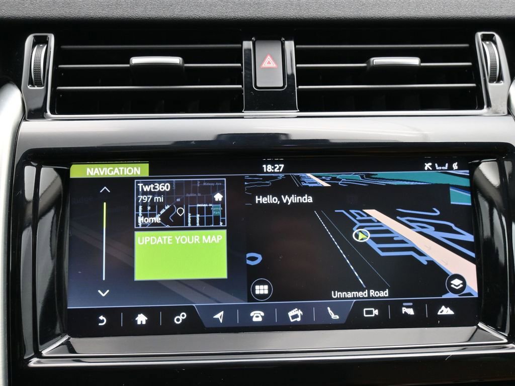 Used 2018 Land Rover Discovery HSE image 14