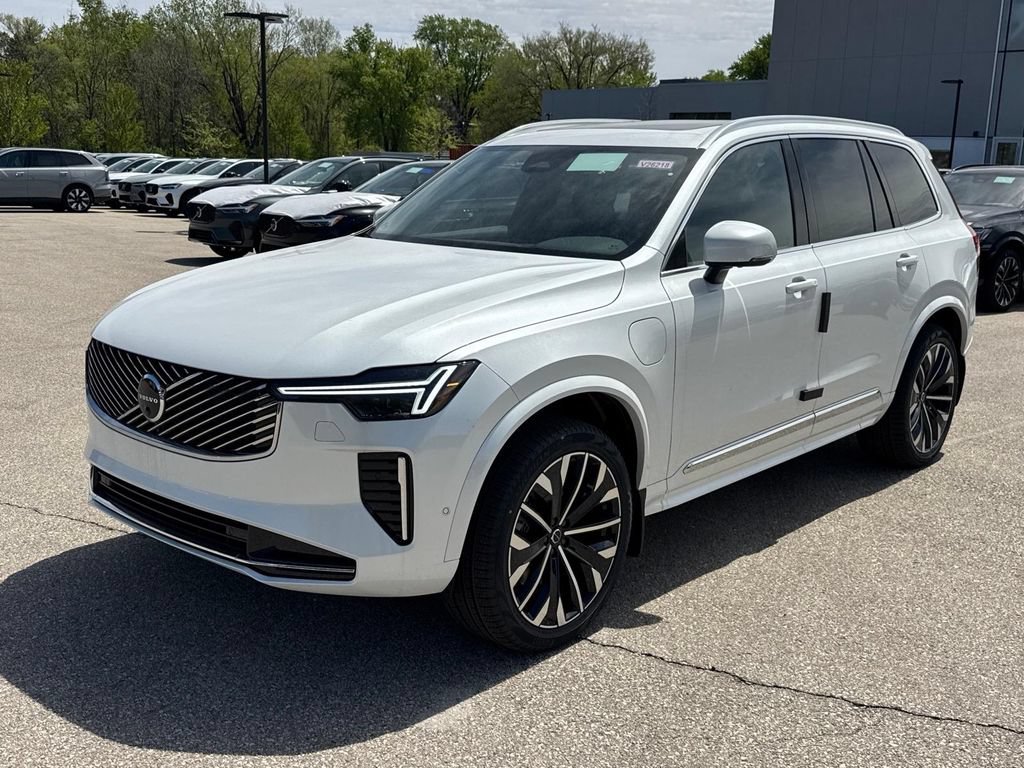New 2026 Volvo XC90 T8 Plus w/ Protection Package