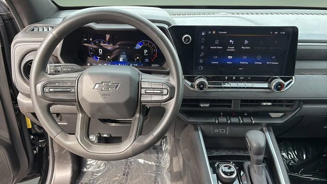 Used 2024 Chevrolet Colorado Trail Boss w/ Technology Package image 9