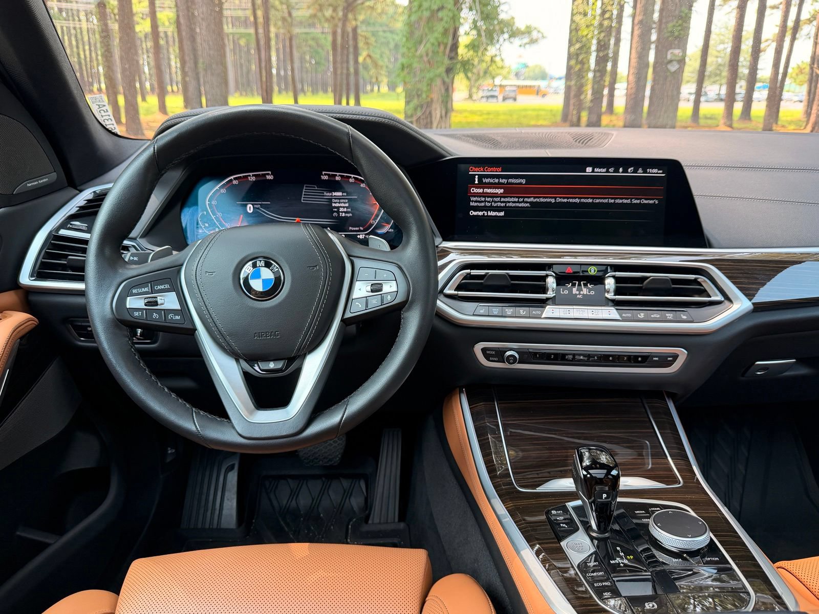 Used 2023 BMW X5 xDrive40i w/ Premium Package AWD/4WD image 3