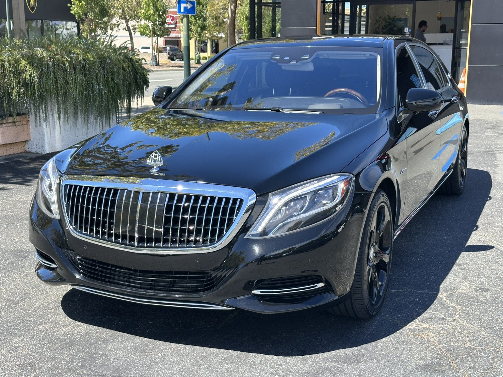 Used 2016 Mercedes-Benz Maybach S 600 image 4