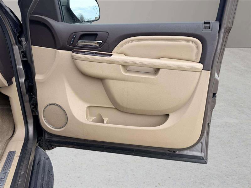 Used 2013 GMC Yukon Denali image 23