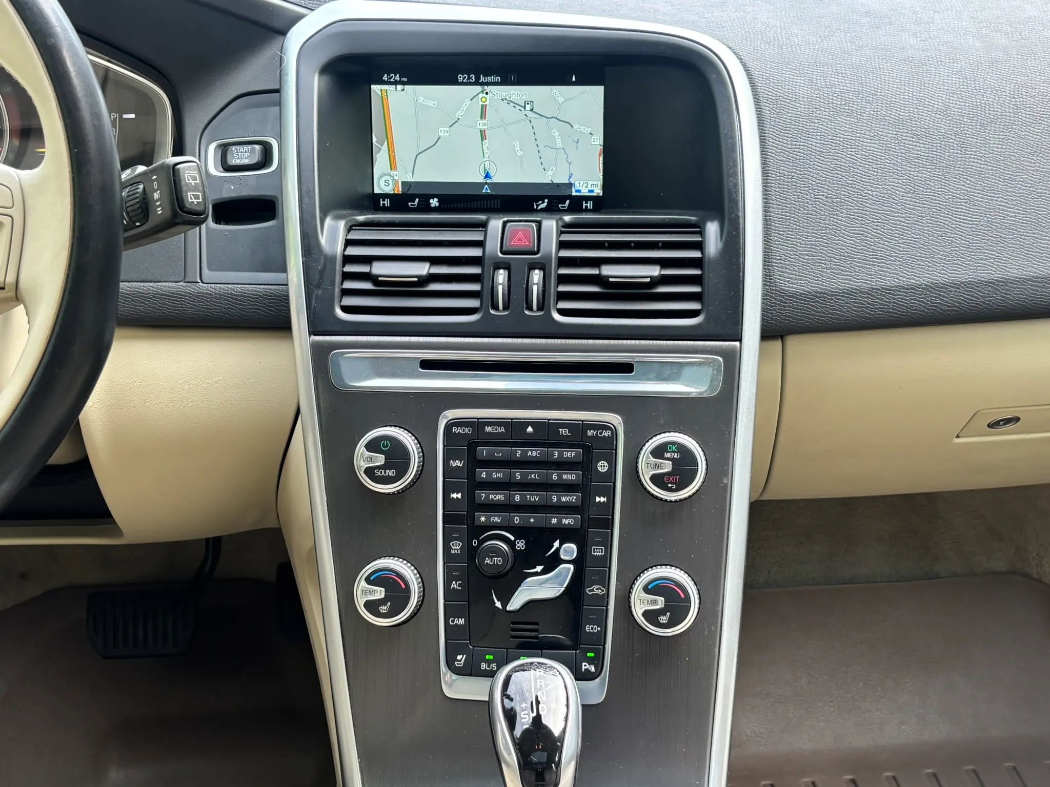 Used 2016 Volvo XC60 T5 Premier w/ Proximity Package FWD image 25