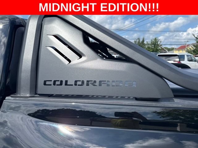 Used 2025 Chevrolet Colorado Z71 w/ Midnight Edition AWD/4WD image 14