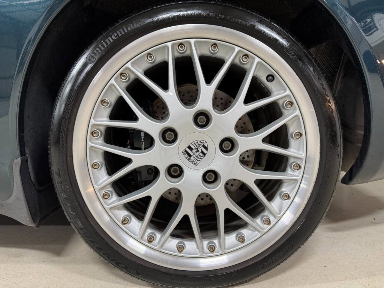 Used 2003 Porsche 911 Carrera image 28