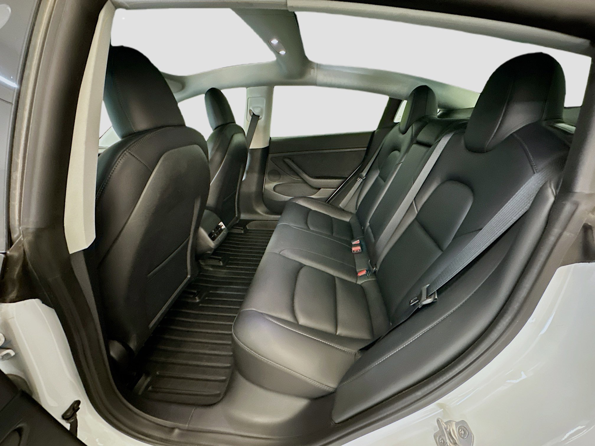 Used 2022 Tesla Model 3 Performance image 28