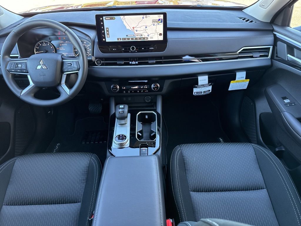 New 2025 Mitsubishi Outlander ES image 21