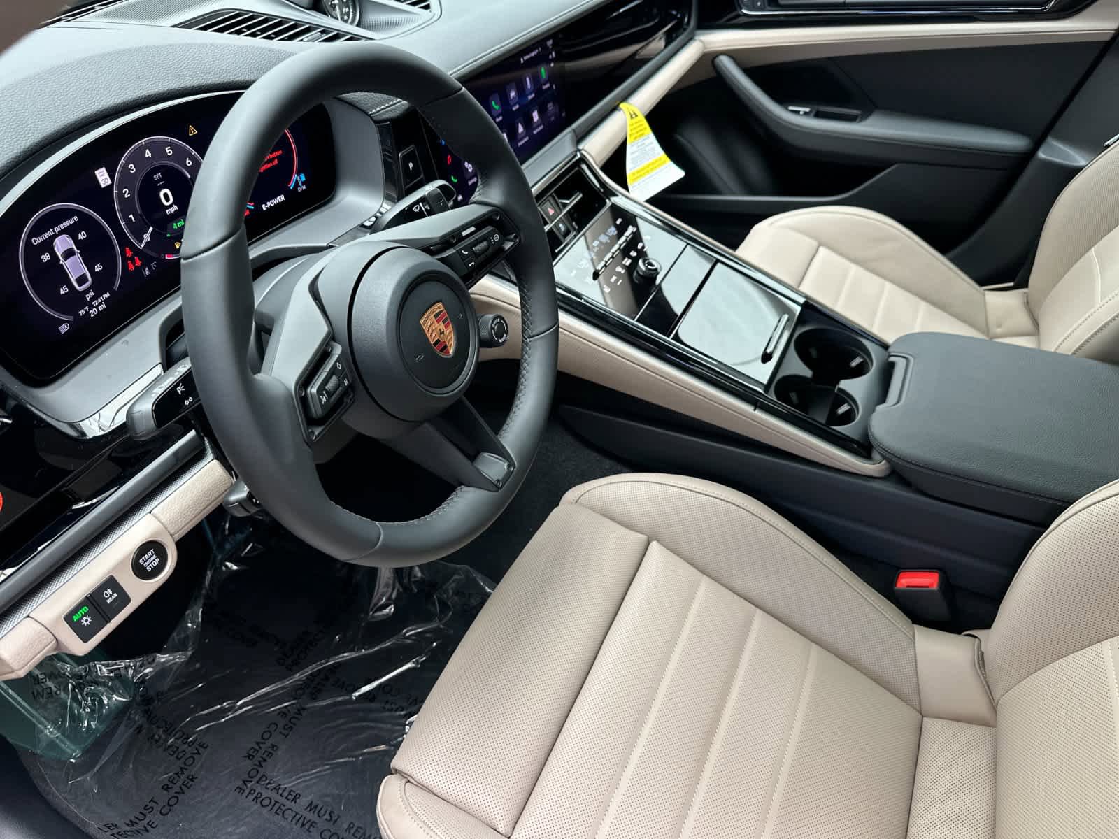 New 2026 Porsche Panamera 4 image 4