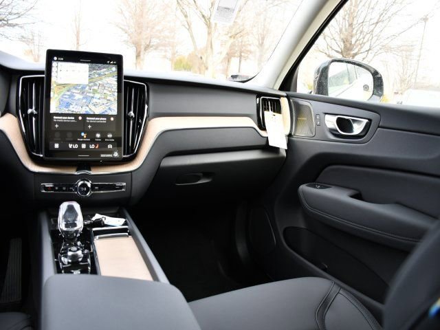 New 2026 Volvo XC60 T8 Plus w/ Protection Package Premier AWD/4WD image 20