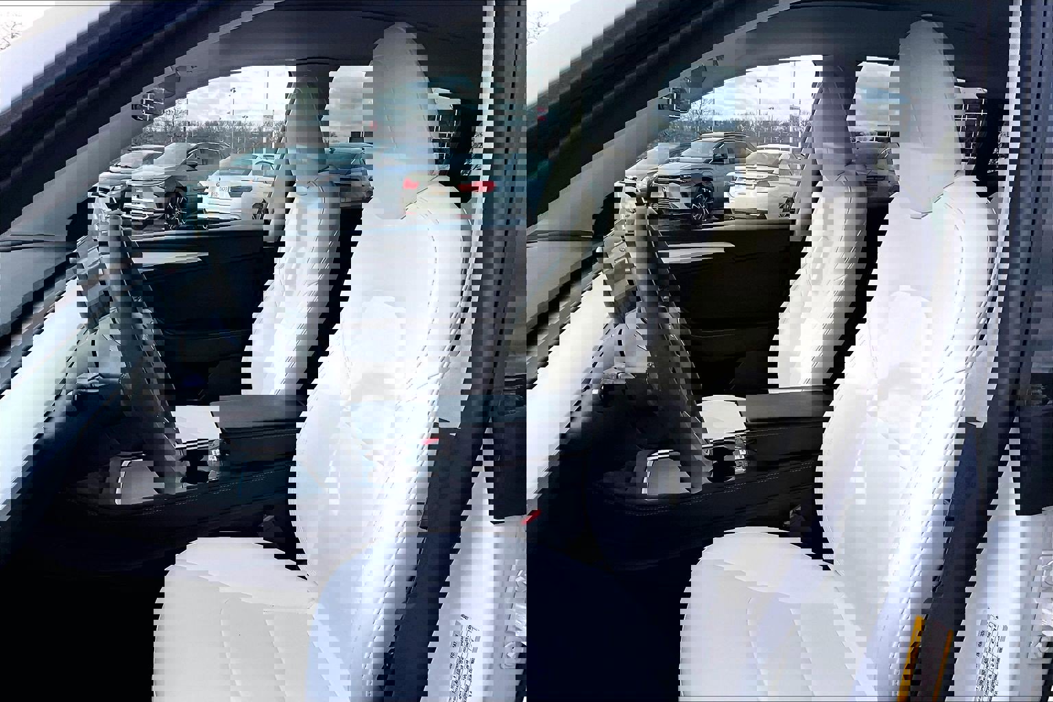 Used 2023 Tesla Model Y Long Range image 23