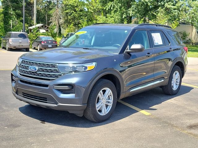 Certified 2024 Ford Explorer XLT AWD/4WD image 2