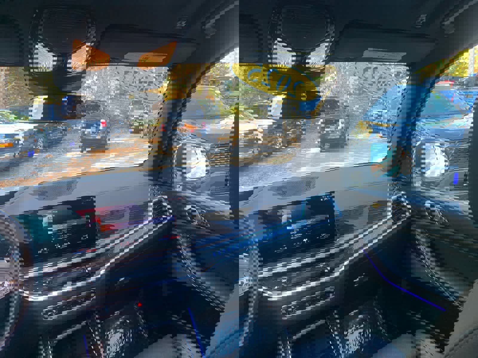 Used 2025 BMW X5 xDrive50e image 39