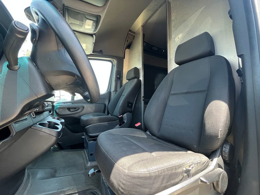 Used 2019 Mercedes-Benz Sprinter 144 image 12