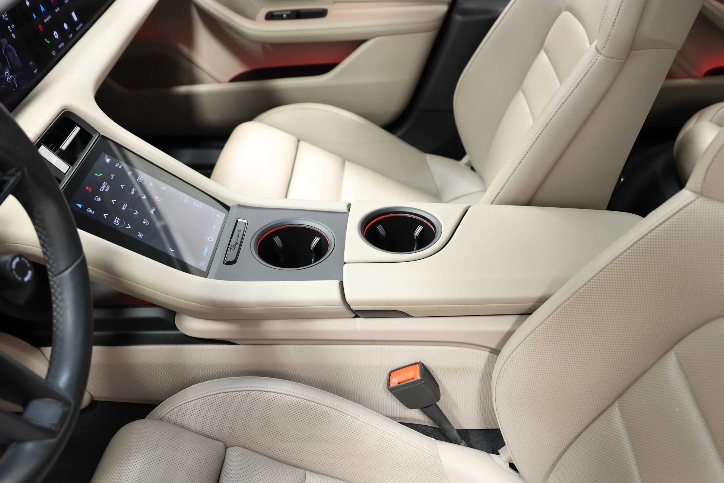Used 2022 Porsche Taycan 4 Cross Turismo w/ Technology Package AWD/4WD image 19