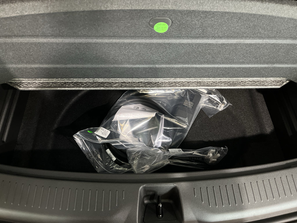 New 2027 Chevrolet Bolt LT FWD image 9