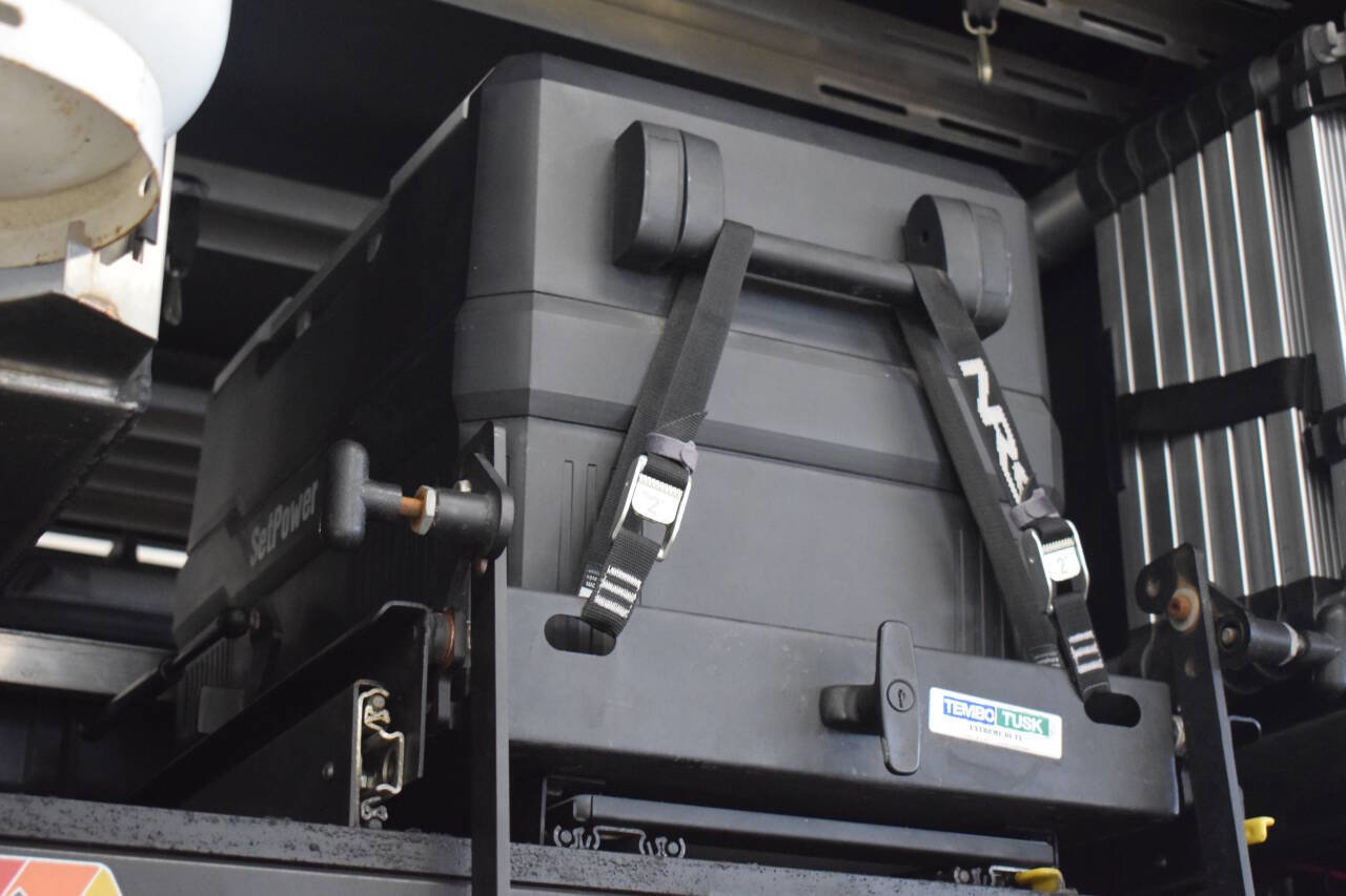 Used 2017 Toyota Tacoma TRD Off-Road image 31