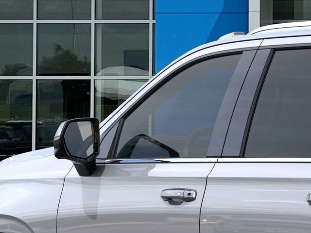 New 2025 Chevrolet Suburban Premier image 12