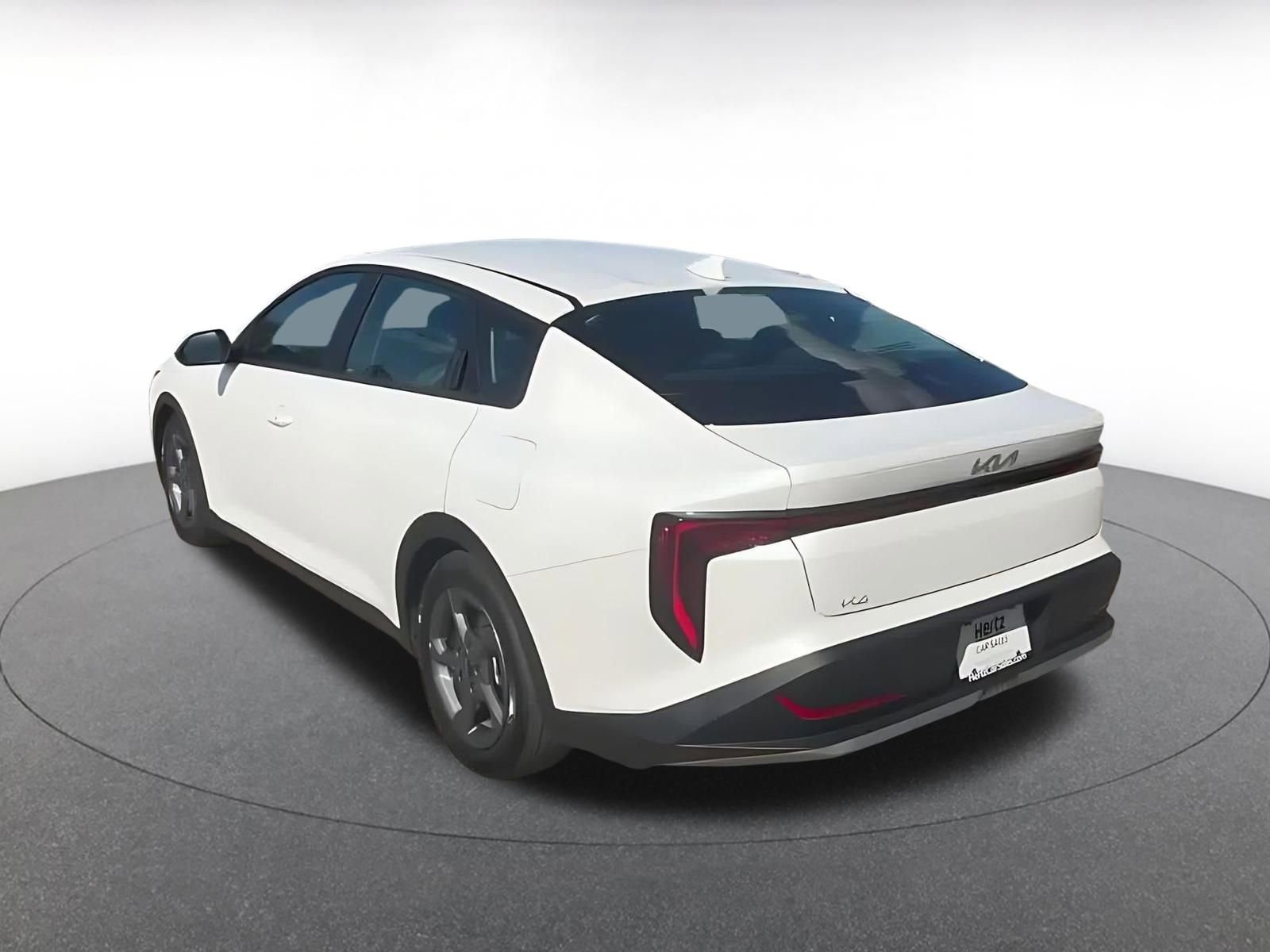 Used 2025 Kia K4 LXS image 10