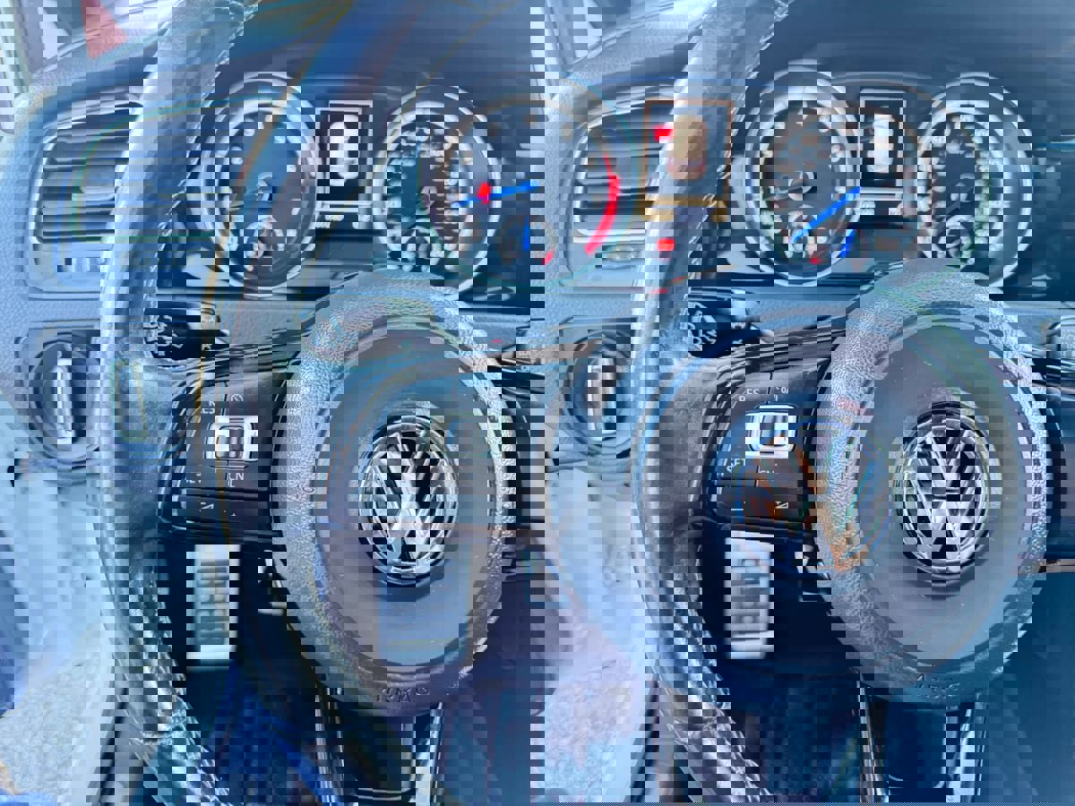 Used 2016 Volkswagen Golf R 4-Door image 20