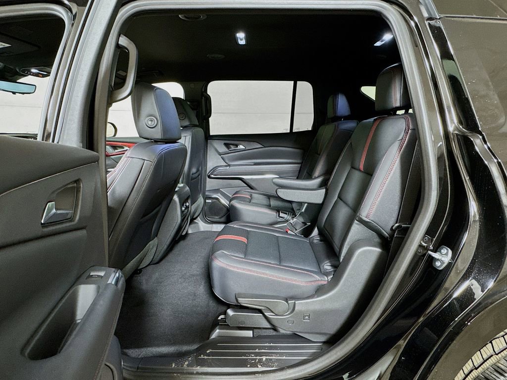 New 2026 Chevrolet Traverse RS image 13