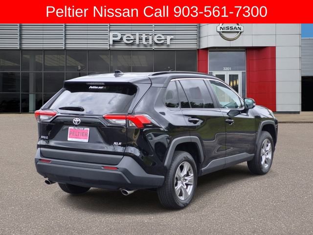Used 2024 Toyota RAV4 XLE FWD image 6