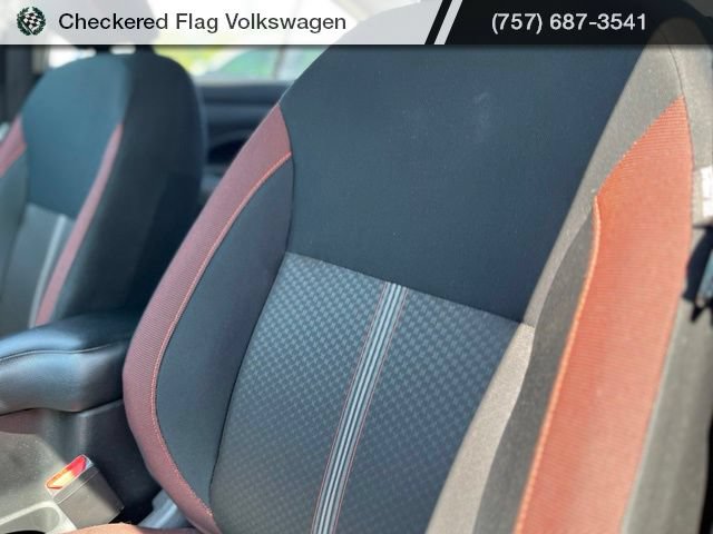 Used 2024 Nissan Versa SR FWD image 20