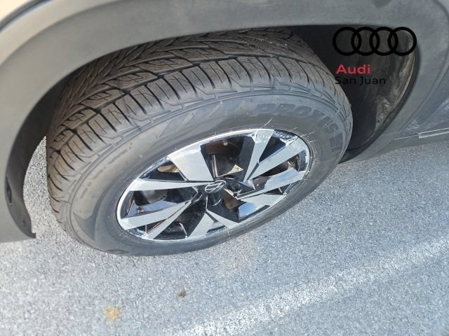 Used 2023 Volkswagen Atlas Cross Sport SE AWD/4WD image 30