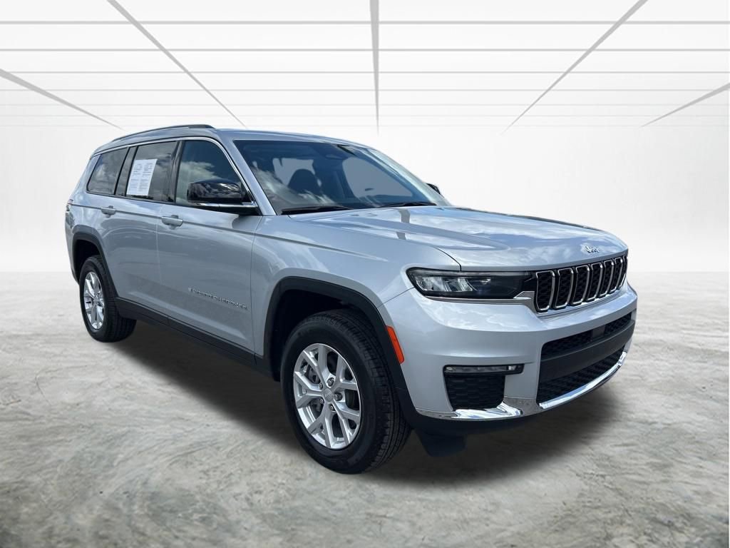 Used 2024 Jeep Grand Cherokee L Limited RWD image 2