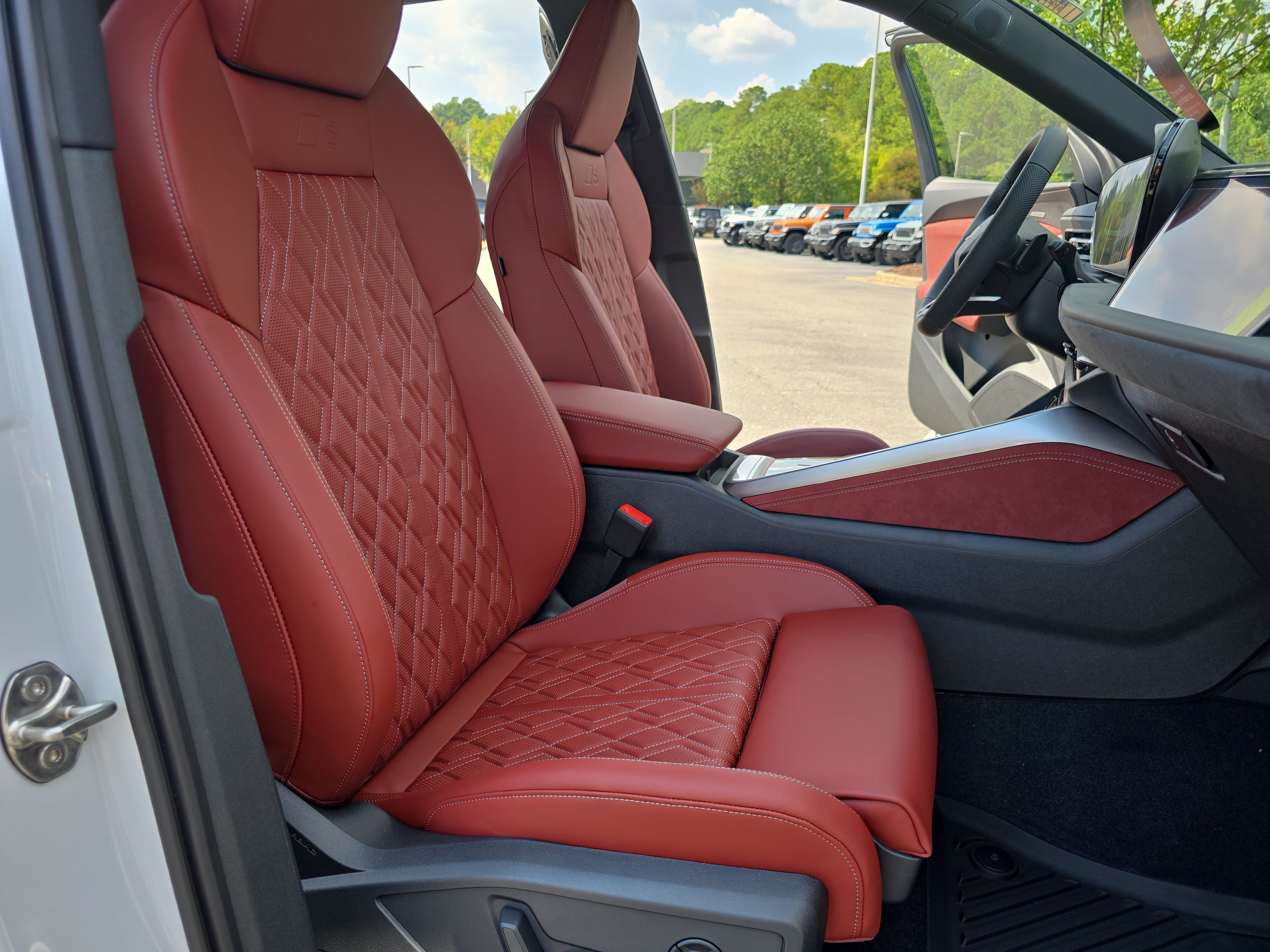 New 2026 Audi SQ5 Prestige AWD/4WD image 10