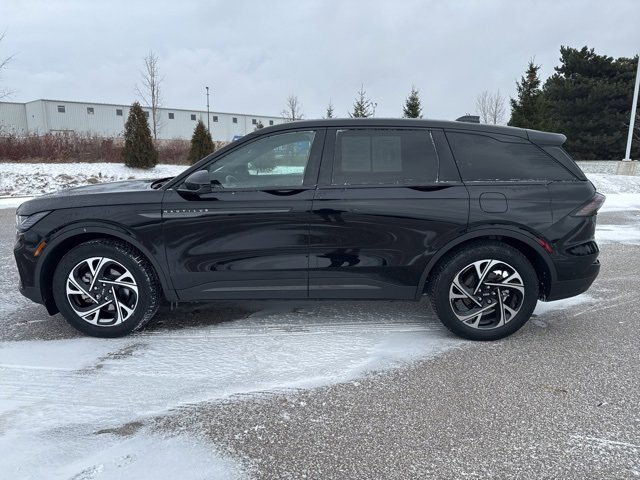 Used 2024 Lincoln Nautilus Premier w/ Equipment Group 102A image 8