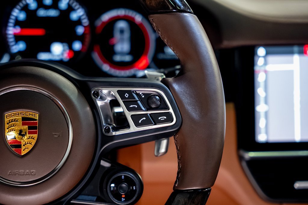 Used 2021 Porsche Cayenne Turbo image 43