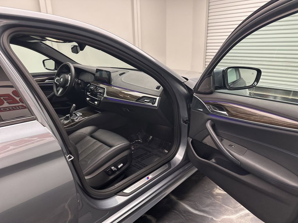Used 2020 BMW 540i xDrive w/ M Sport Package image 7