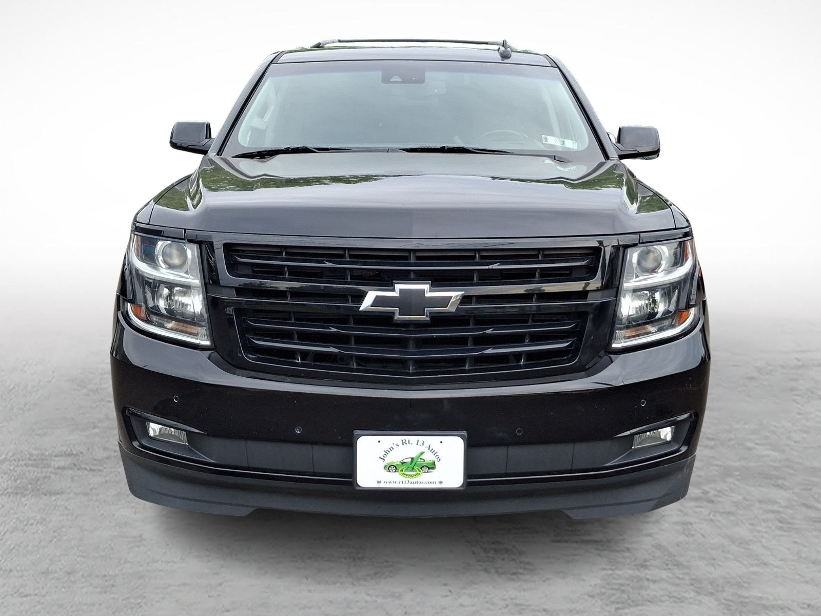 Used 2018 Chevrolet Suburban LT AWD/4WD image 2