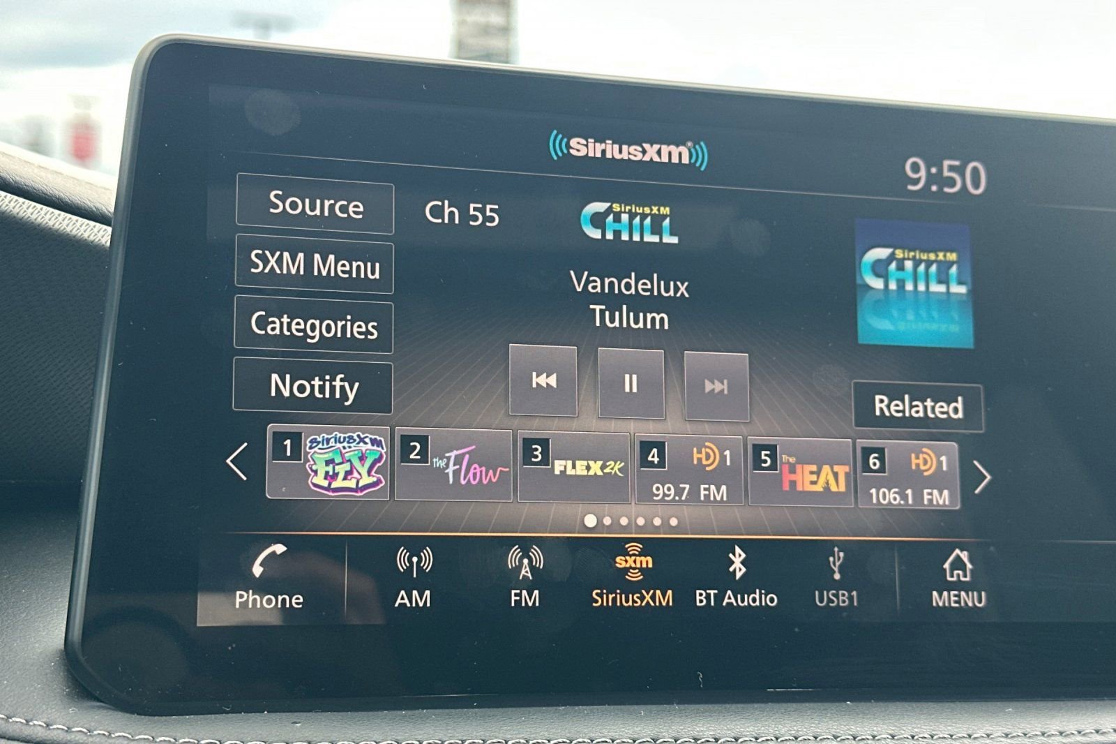 Certified 2025 INFINITI QX60 Luxe w/ Black Edition image 27