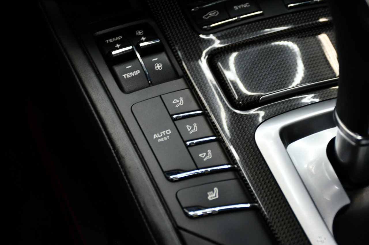 Used 2017 Porsche Cayenne GTS image 31