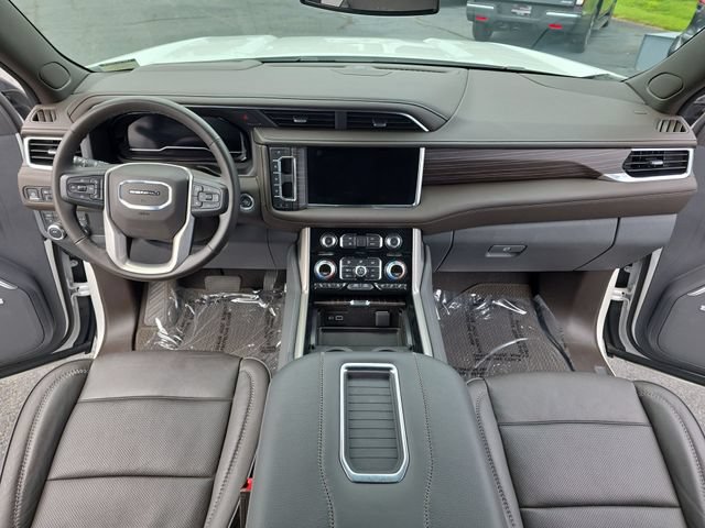 Used 2024 GMC Yukon Denali AWD/4WD image 10