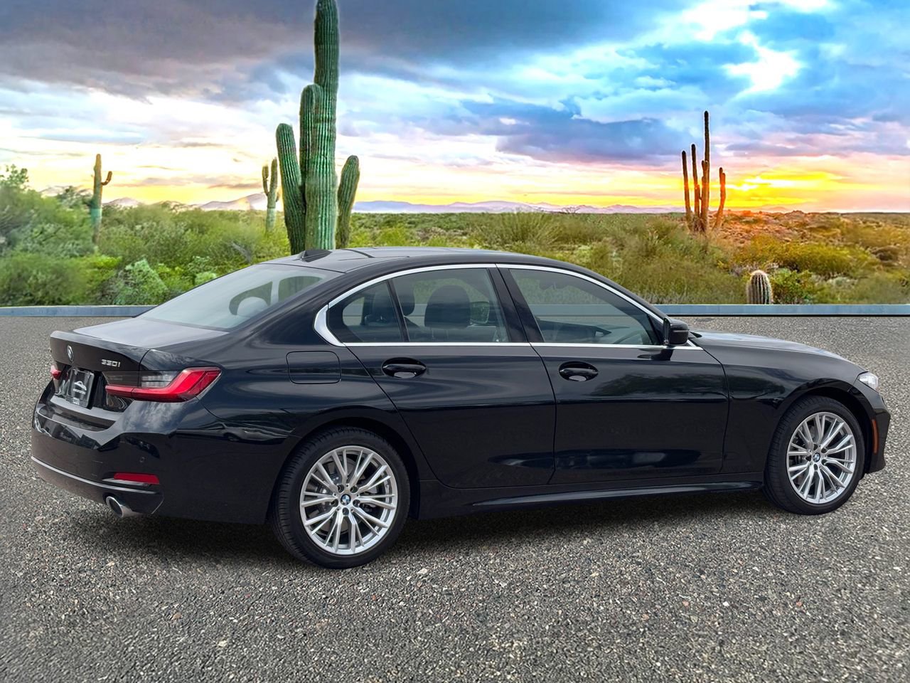 Used 2024 BMW 330i xDrive Sedan AWD/4WD image 5