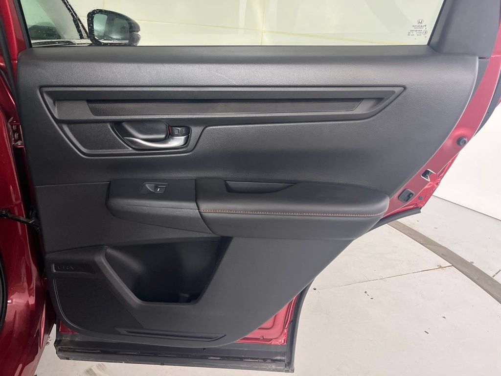 Used 2025 Honda CR-V Sport image 28