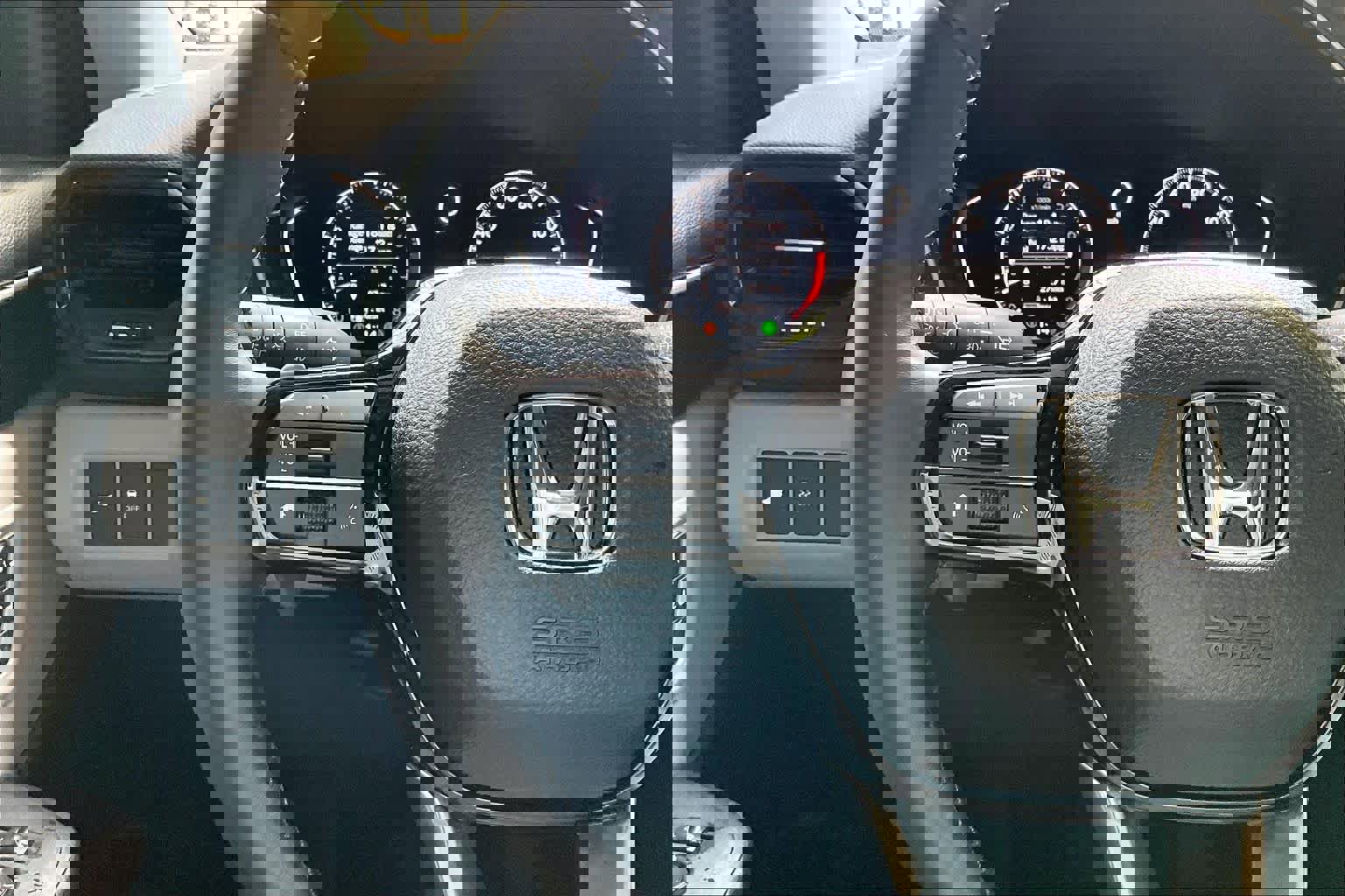 Used 2025 Honda Pilot Touring image 23