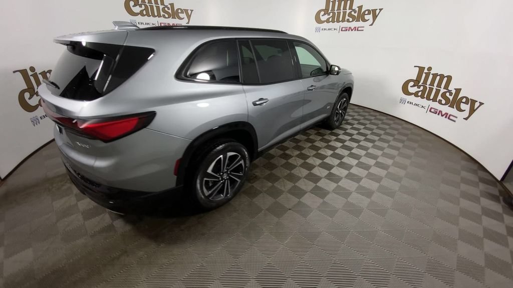 Used 2026 Buick Enclave Sport Touring w/ Power Package FWD image 8