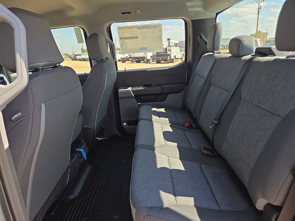 New 2026 Ford F350 XL w/ XL Chrome Package AWD/4WD image 18