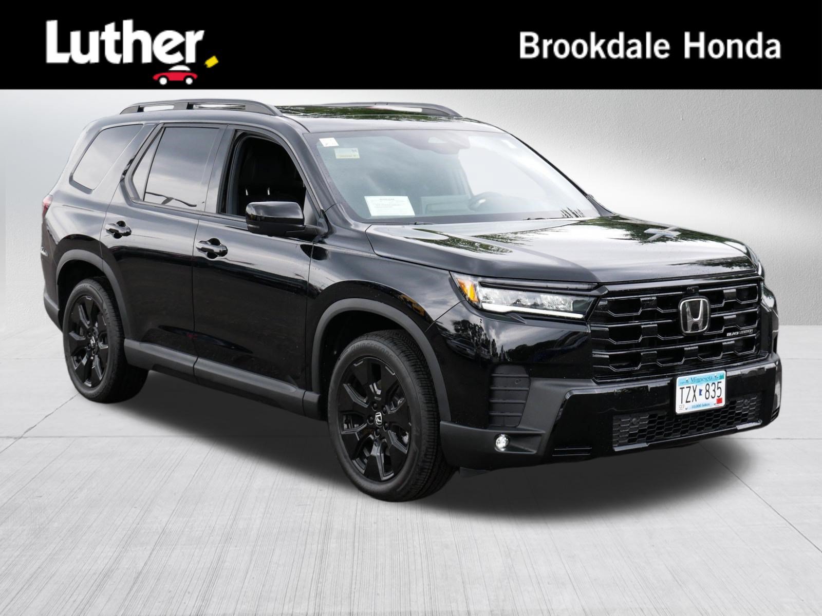 Certified 2026 Honda Pilot Black Edition image 1