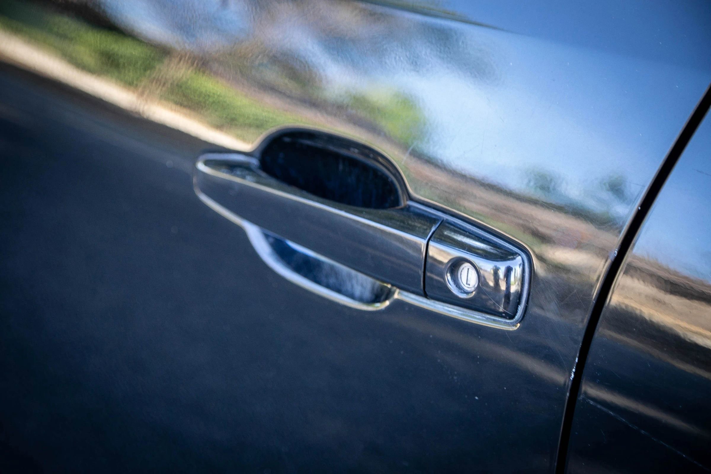 Used 2010 Cadillac CTS Premium image 21