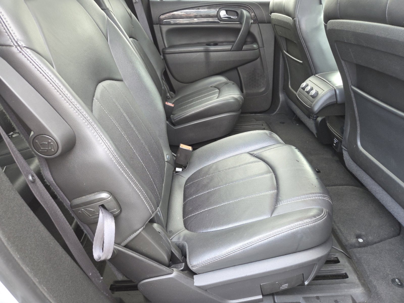 Used 2015 Buick Enclave Leather image 21