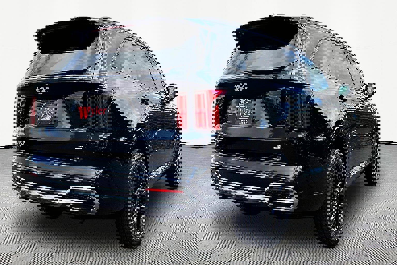 Used 2023 Kia Sorento SX AWD/4WD image 6